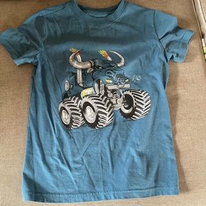 Boys monster truck logo t-shirt. Great condition!